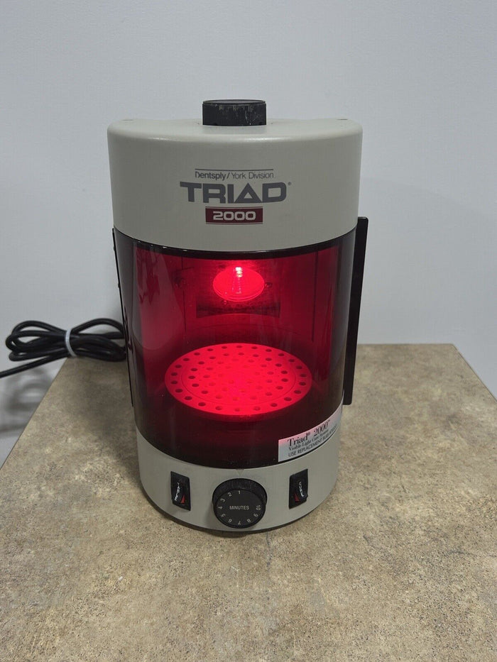 Dentsply Triad 2000 Dental Lab Curing Light
