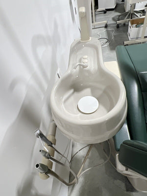 ADEC 1040 Dental Chair, Delivery Unit with Cuspidor, Light & Asst’s Pkg. Clean!