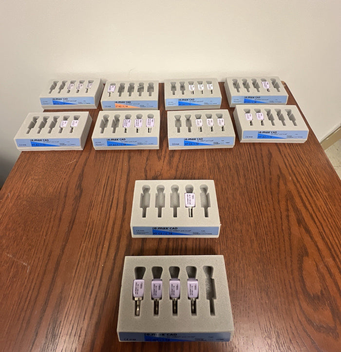 Cerec Ivoclar IPS Emax  Lot of 23 Blocks