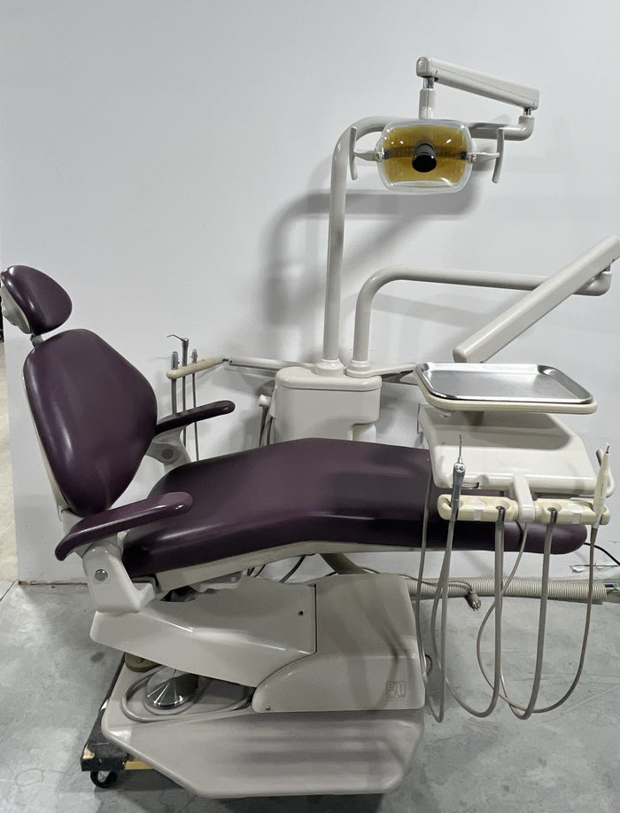 ADEC 1021 Dental Chair, Delivery Unit, Assistant’s Pkg & Light