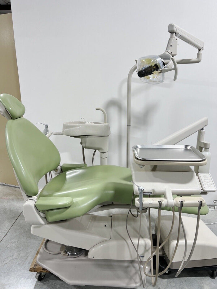 ADEC 1040 Dental Chair, Delivery Unit, Light, Cuspidor & Asst’s Pkg. Clean!