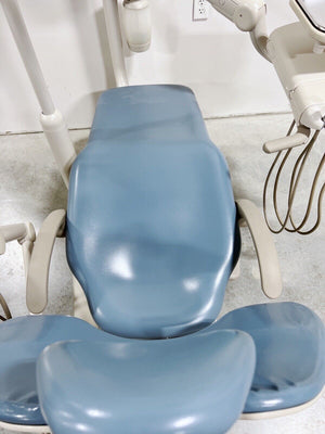 ADEC 511 Dental Chair with ADEC 532 Delivery Unit & Light. Clean!!! - HUBdental.com