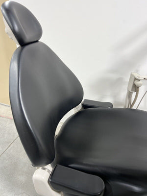 ADEC 1040 Dental Chair, Delivery Unit, Light & Asst’s Pkg. Clean!