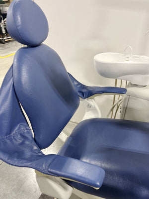 Pelton & Crane Dental Chair, Delivery Unit, Light, Cuspidor & Asst’s Pkg. Clean! - HUBdental.com
