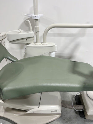 Midmark Ultra Comfort Dental Chair, Delivery Unit, Cuspidor & Asst’s Pkg. Clean! - HUBdental.com