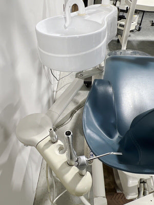 Dental EZ J/V  Dental Chair, Delivery Unit, LED Light & Asst’s Pkg. Clean!